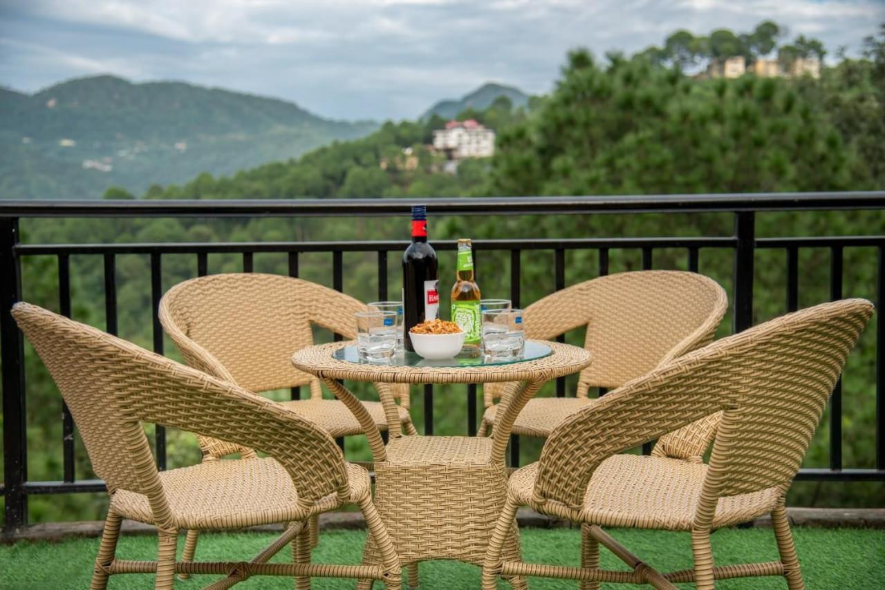 Himalyan Basera I Pvt Balcony I Serviced Apt I By Exotic Stays Kasauli Esterno foto